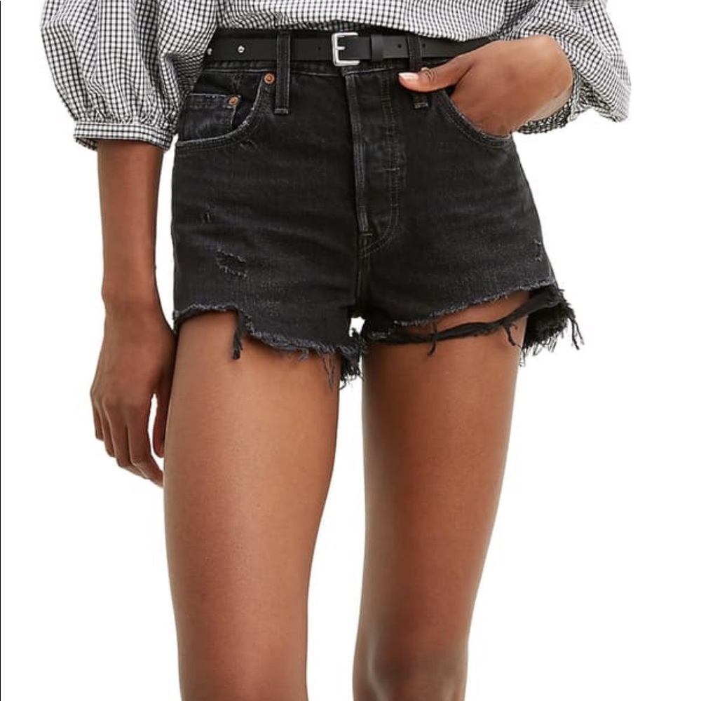 Levis’s 501 Wise Up ripped black jean short